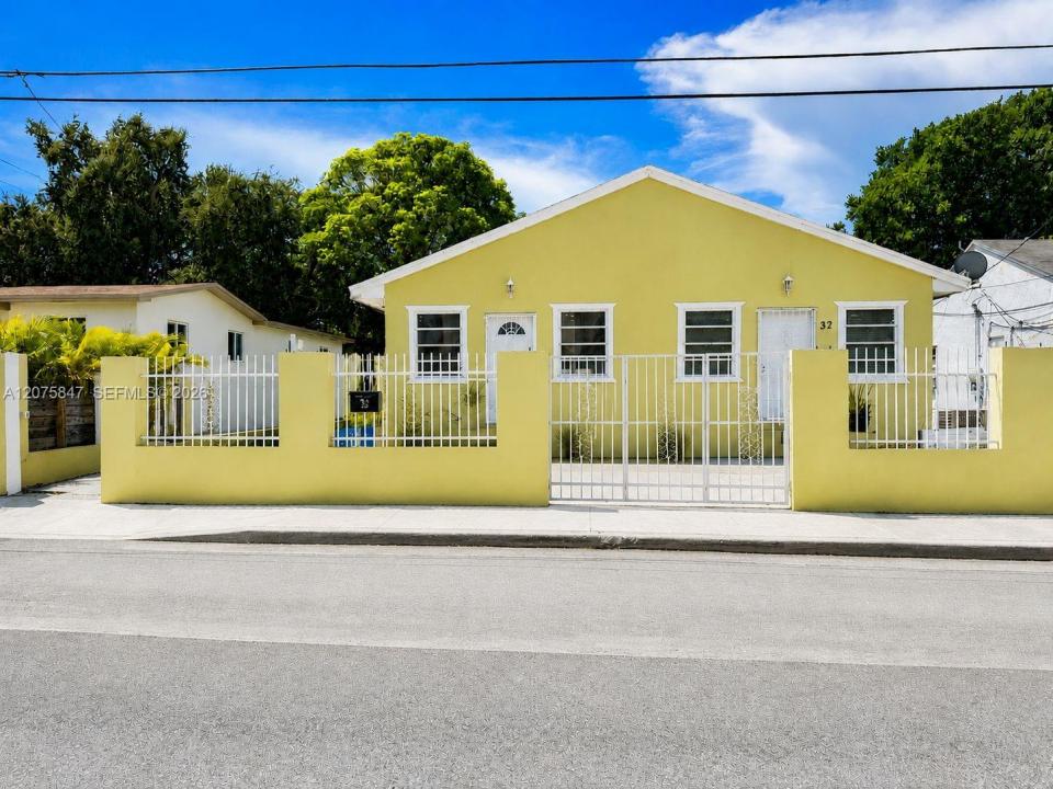30 NW 50th St, Miami, Florida 33127, Amerika Birleşik Devletleri
