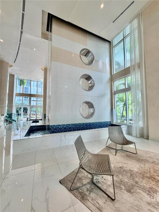 41 SE 5th St 807, Miami, Florida 33131, Stati Uniti