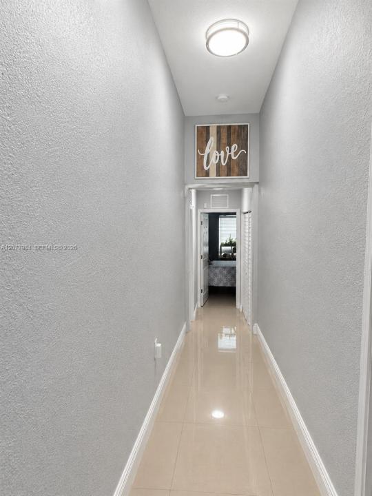 525 NW 23rd Ave, Miami, Florida 33125, USA