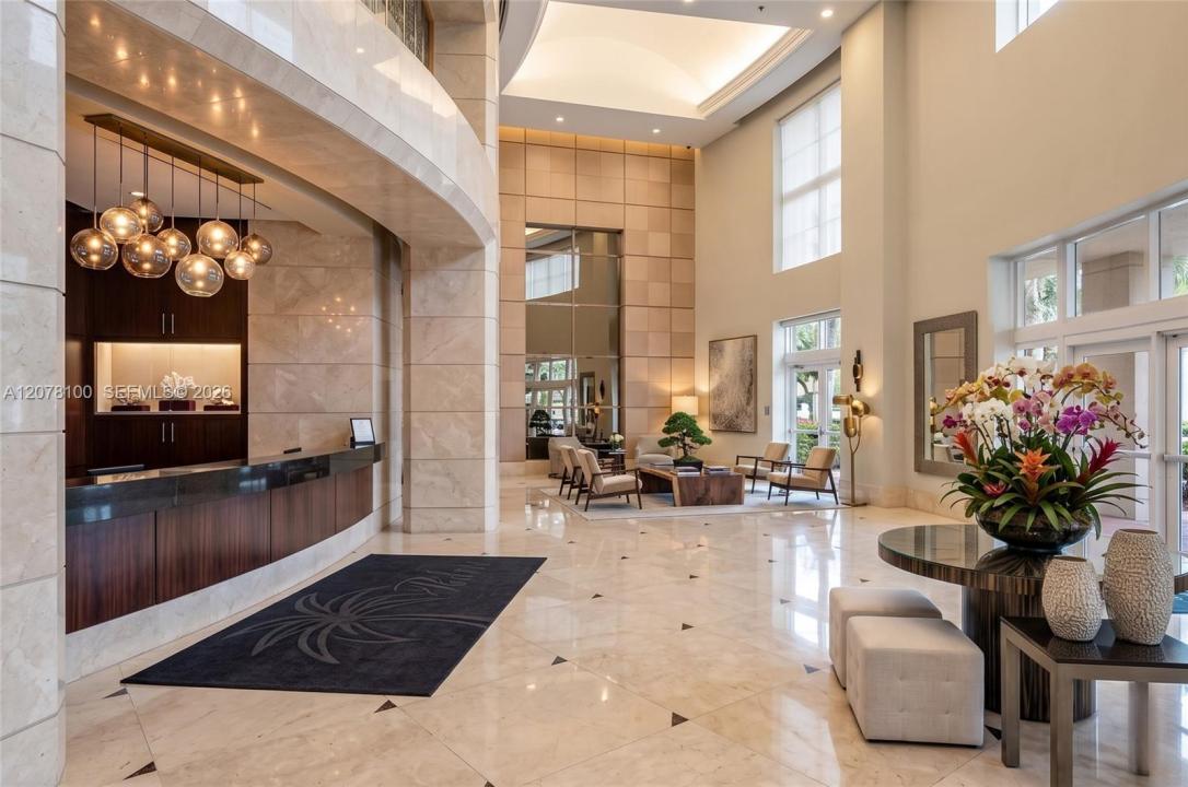 19400 Turnberry Way 312, Aventura, Florida 33180, USA