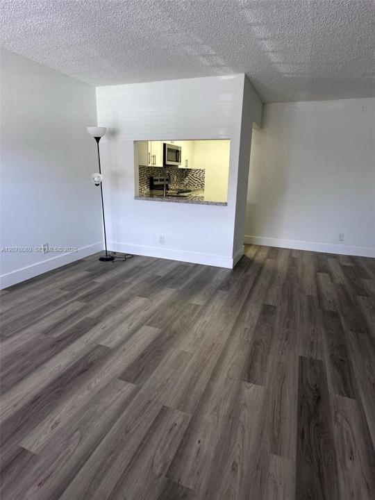 10049 Winding Lake Rd 103, Sunrise, Floride 33351, États-Unis
