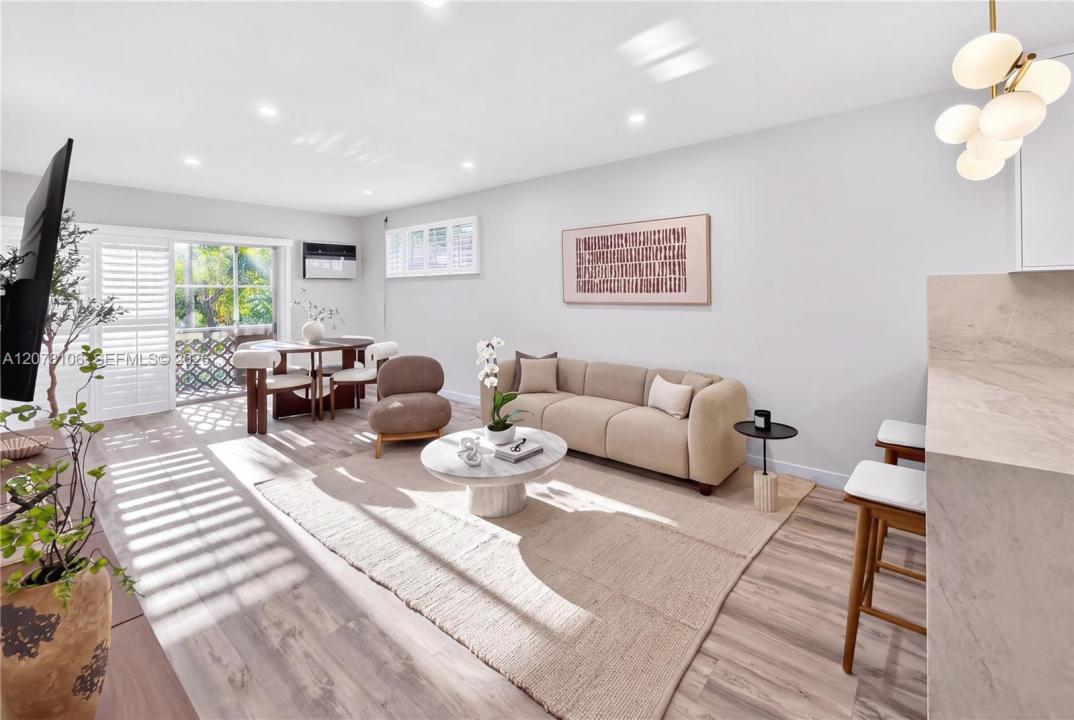6580 Santona St 16, Coral Gables, Floride 33146, États-Unis
