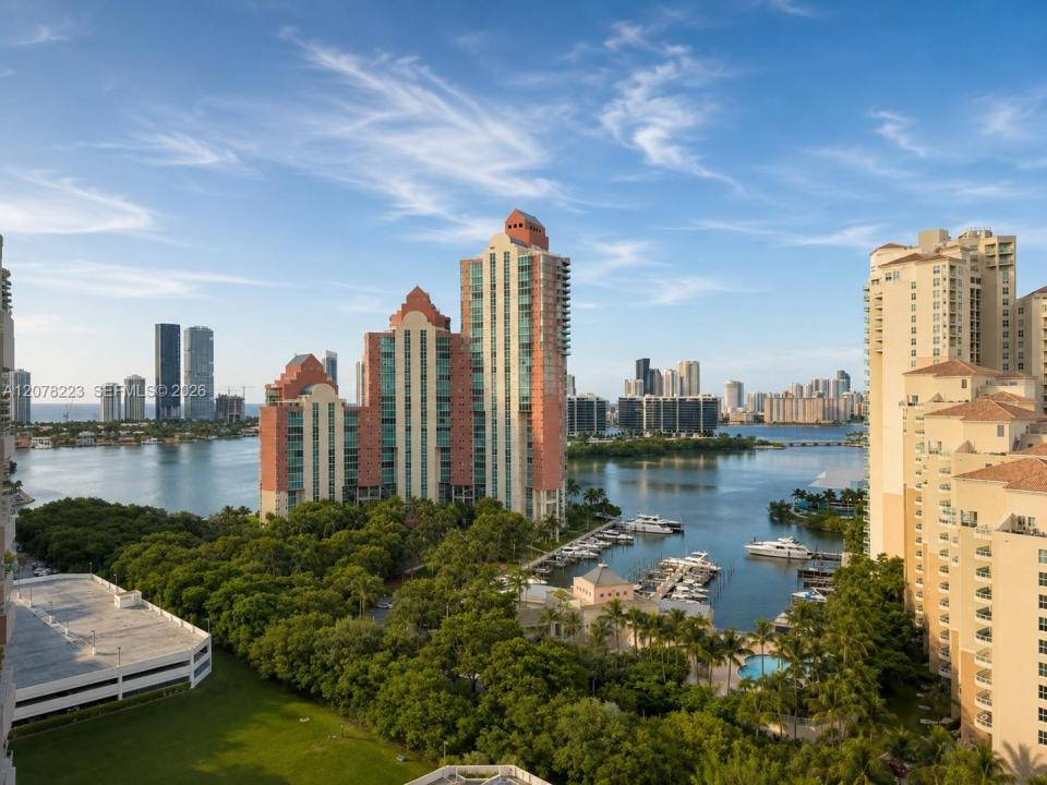 3300 NE 191st St PH16, Aventura, Floride 33180, États-Unis