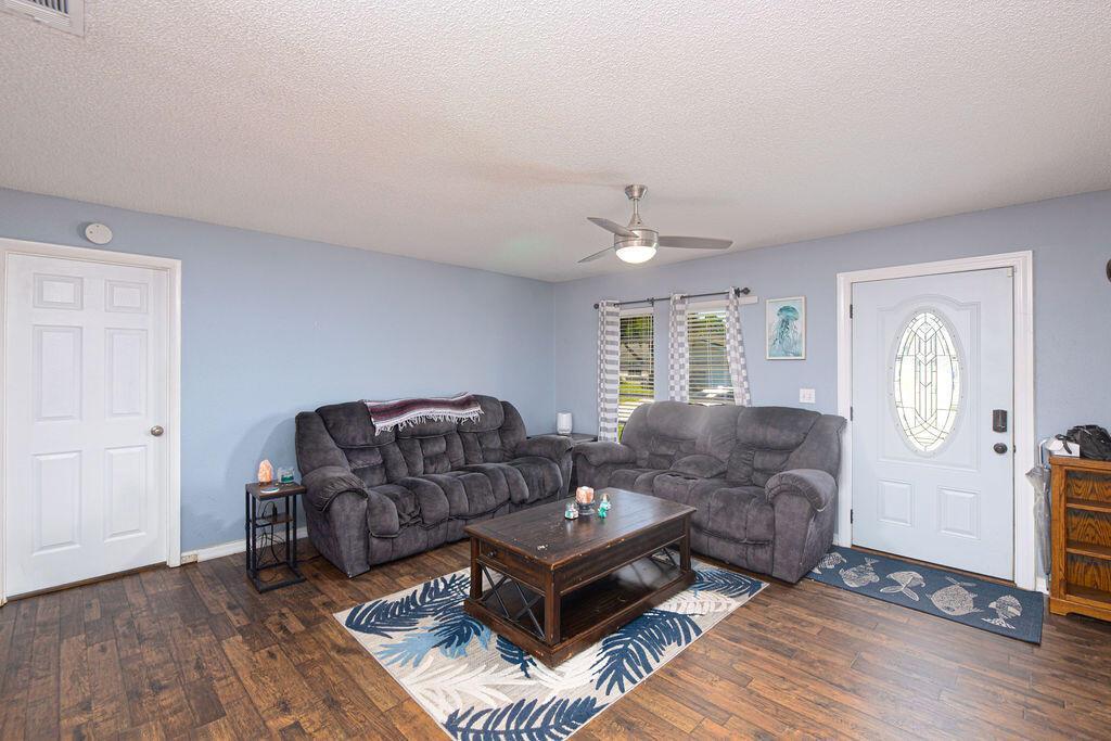 1337 SE ROANOKE Street, Port St. Lucie, Floride 34952, États-Unis