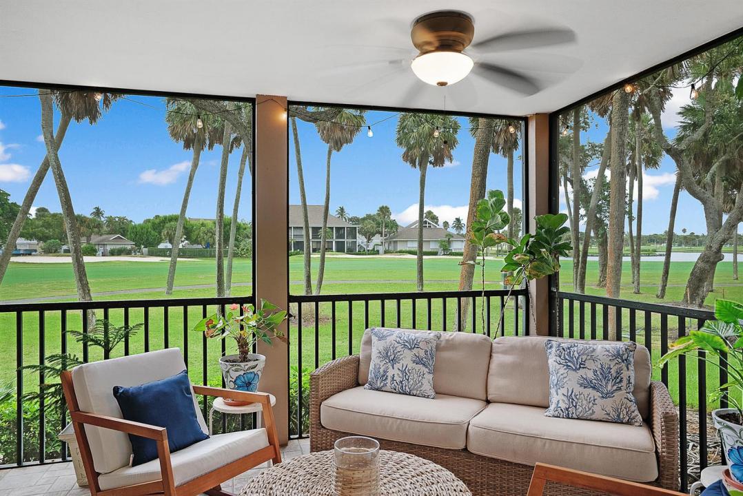 269 NE Edgewater Drive, Stuart, Флорида 34996, Соединенные Штаты