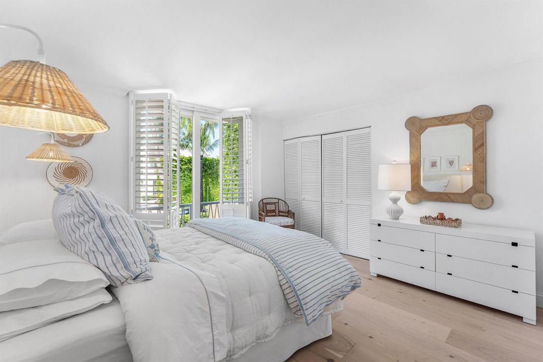 170 Chilean Avenue 2A, Palm Beach, Florida 33480, USA