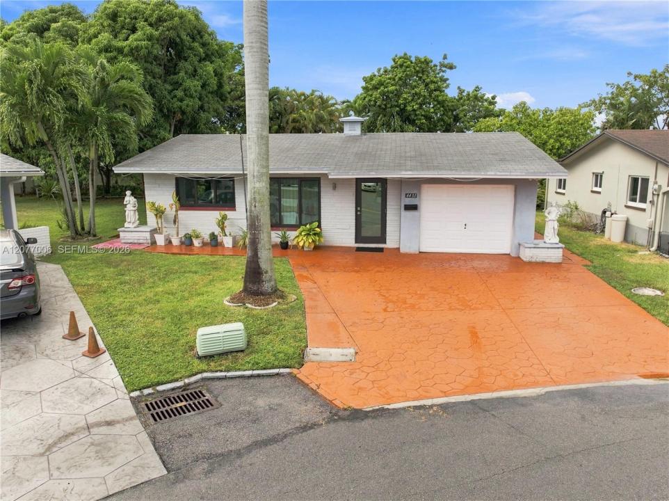4401 NW 48th Ave, Tamarac, Florida 33319, USA