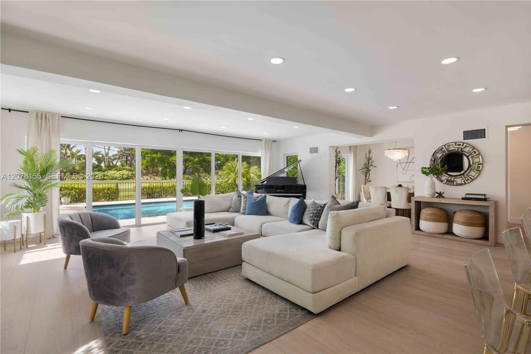 1201 Campo Sano Ave, Coral Gables, Florida 33146, USA
