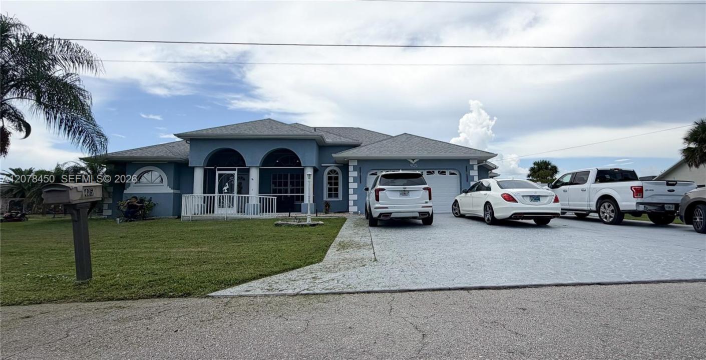 405 MC KINLEY, Lehigh Acres, Flórida 33972, Estados Unidos