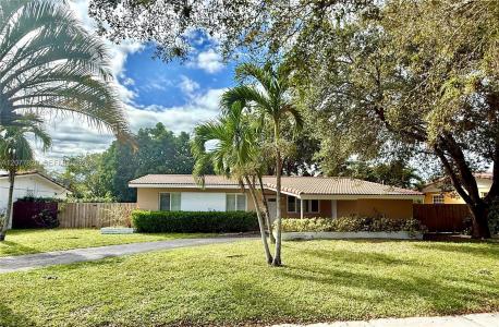 1340 Miami Springs Ave o, Miami Springs, פלורידה 33166, ארצות הברית של אמריקה