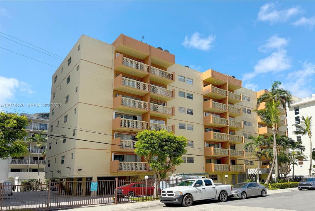 600 NE 25th St PHD/73, Miami, Floride 33137, États-Unis