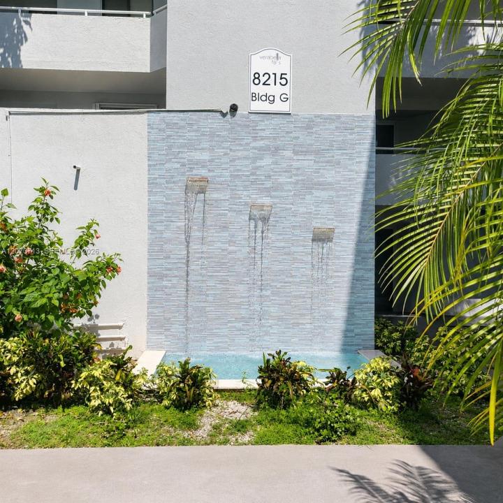 8215 SW 152nd Ave G-205, Miami, פלורידה 33193, ארצות הברית של אמריקה