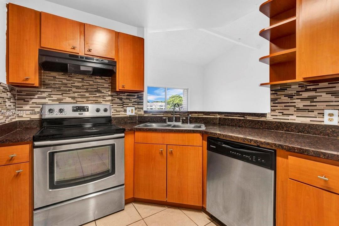3449 NW 44th St 205, Oakland Park, Floride 33309, États-Unis