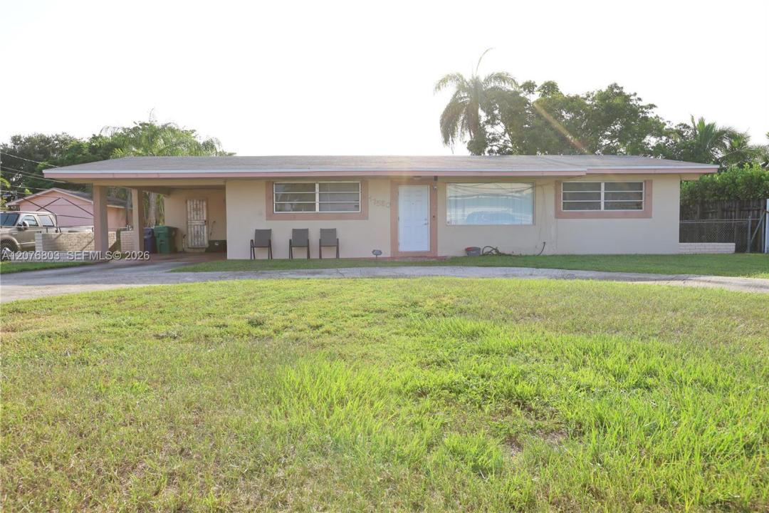 17530 NW 27th Ct, Miami Gardens, Florida 33056, USA