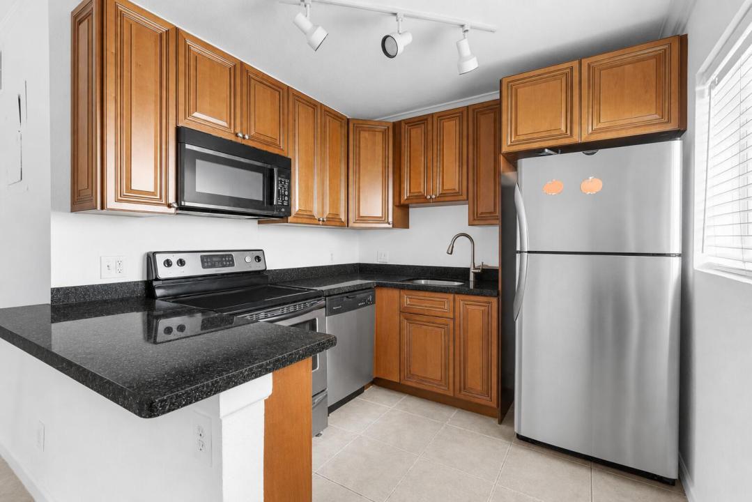 2655 NE 8th Avenue 106, Wilton Manors, Florida 33334, USA