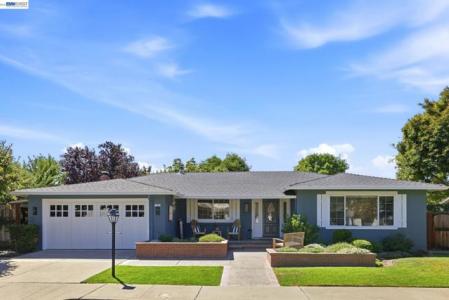 Beachwood Way, Pleasanton, كاليفورنيا 94566, الولايات المتحدة