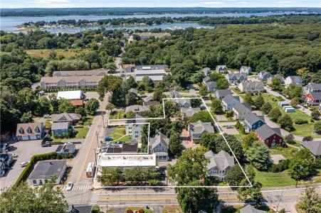 185 Washington Road, Barrington, Rhode Island 02806, États-Unis