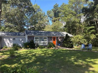384 Holly Road Road, South Kingstown, Rhode Island 02879, USA