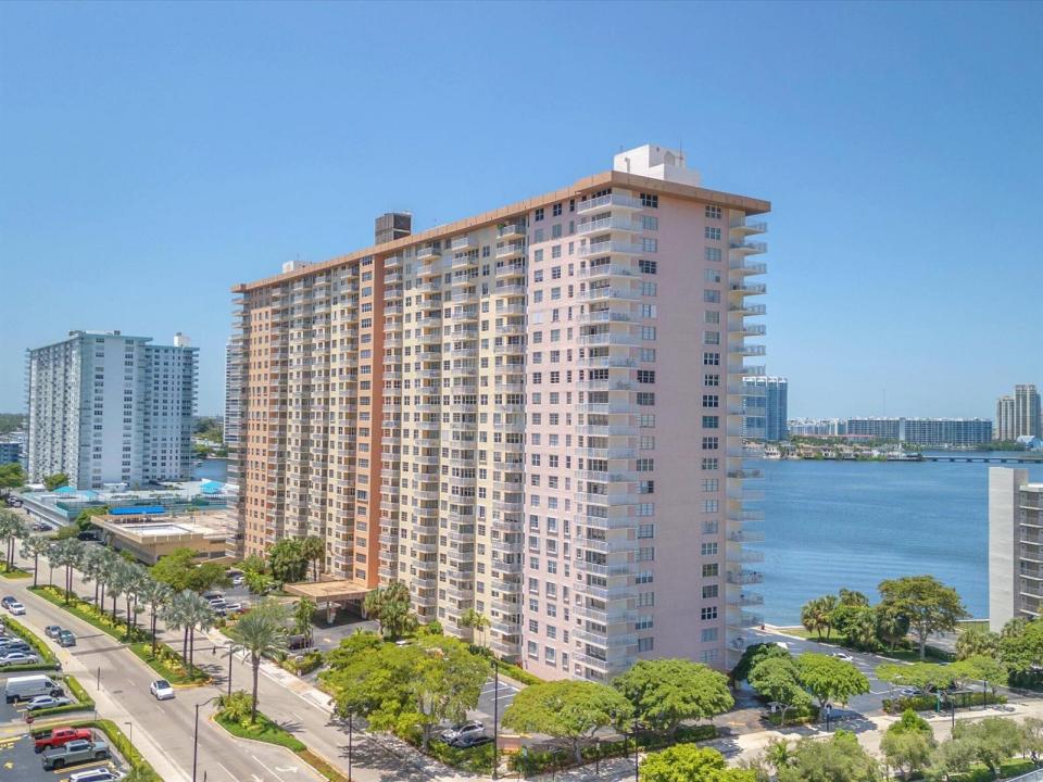 251 174th Street 2310, Sunny Isles Beach, Floride 33160, États-Unis