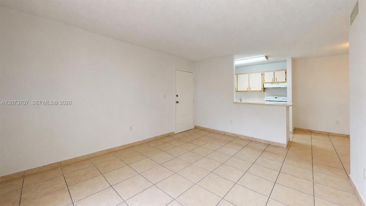 15600 SW 80th street L-202, Miami, Floride 33193, États-Unis