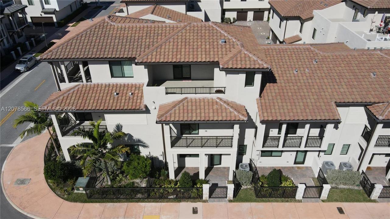 4242 NW 82nd Ave, Doral, Floride 33166, États-Unis