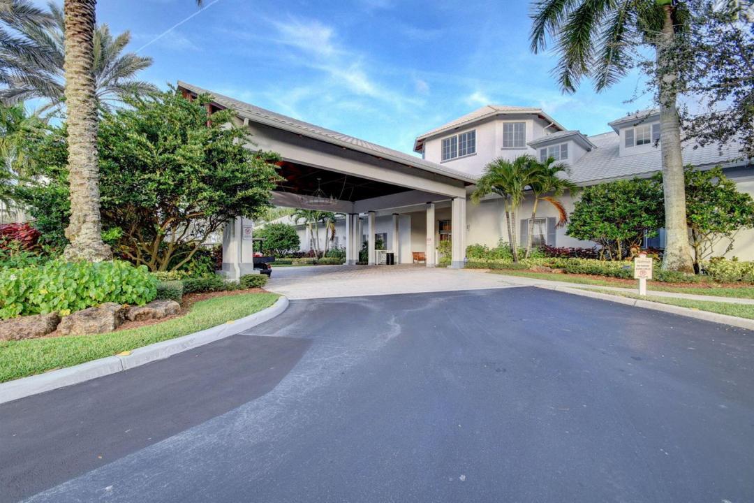 9106 BAY POINT Circle, West Palm Beach, Florida 33411, Stati Uniti