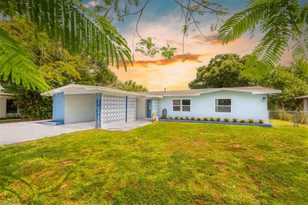 2120 CORTEZ Boulevard, Fort Pierce, Florida 34982, USA