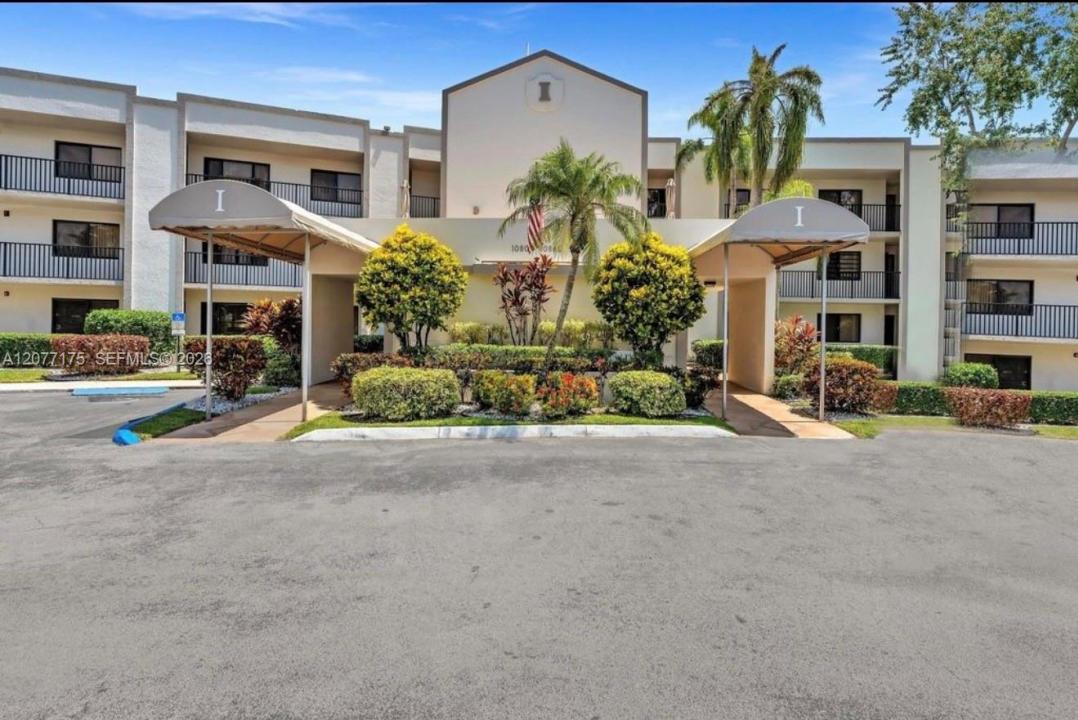 10847 W Clairmont Cir 302, Tamarac, Florida 33321, Stati Uniti