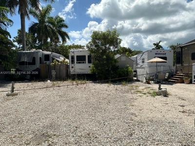29859 Overseas Hwy #21, Big Pine, Florida 33043, USA