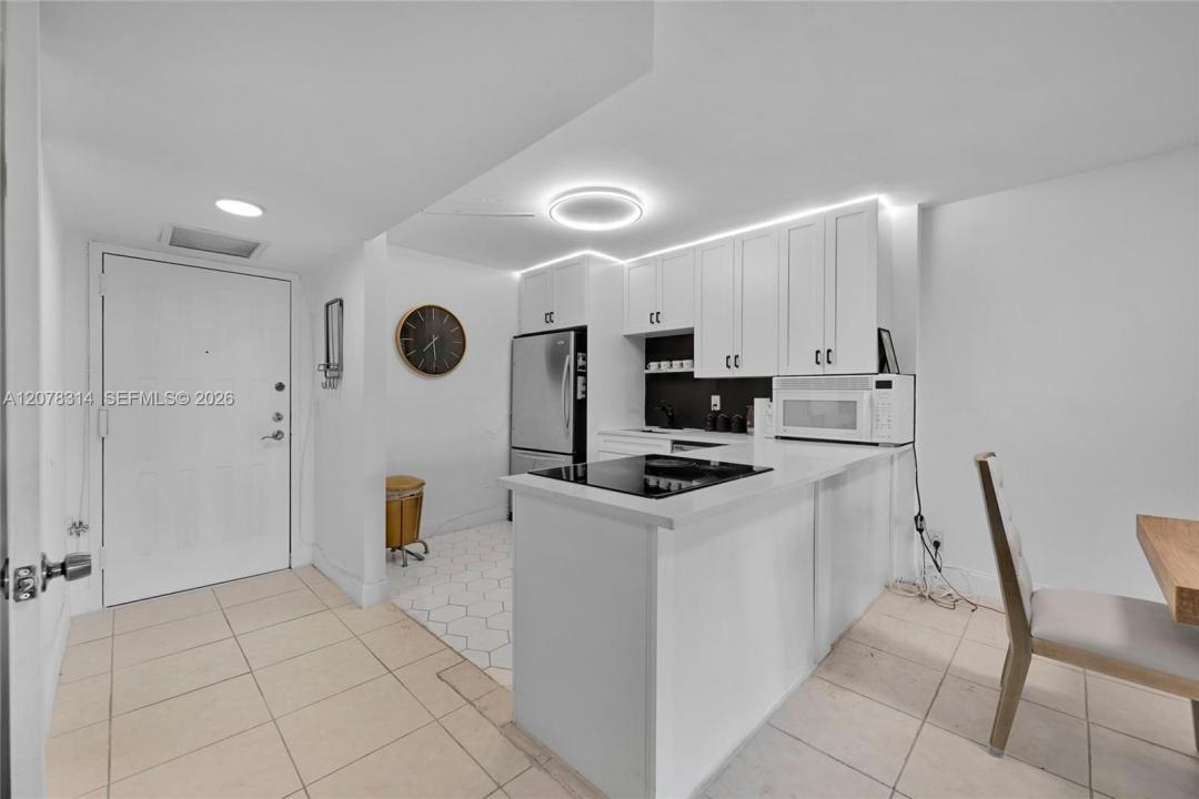 400 Leslie Dr 605, Hallandale Beach, Floride 33009, États-Unis