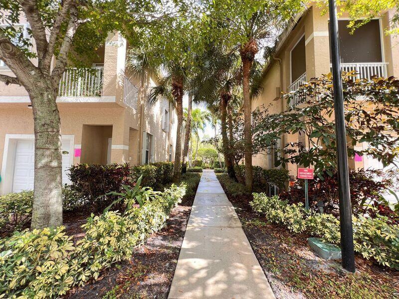 117 Lighthouse Circle J, Tequesta, Florida 33469, USA
