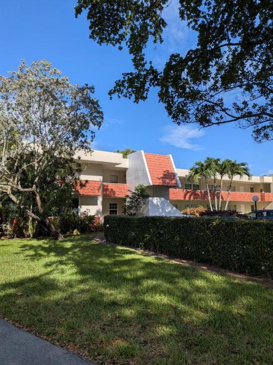 907 Cypress Terrace 205, Pompano Beach, Florida 33069, Stati Uniti