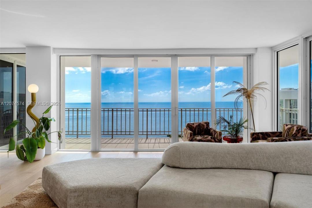 881 Ocean Dr 10A, Key Biscayne, Florida 33149, USA