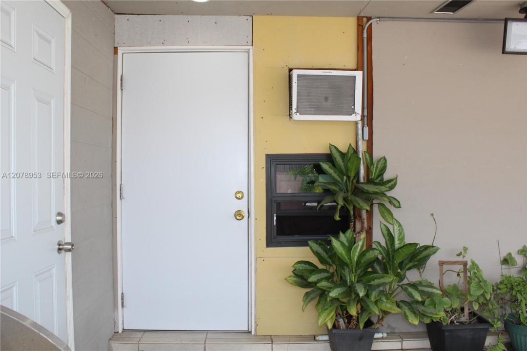 3054 NW 18th st 4, Miami, Floride 33125, États-Unis