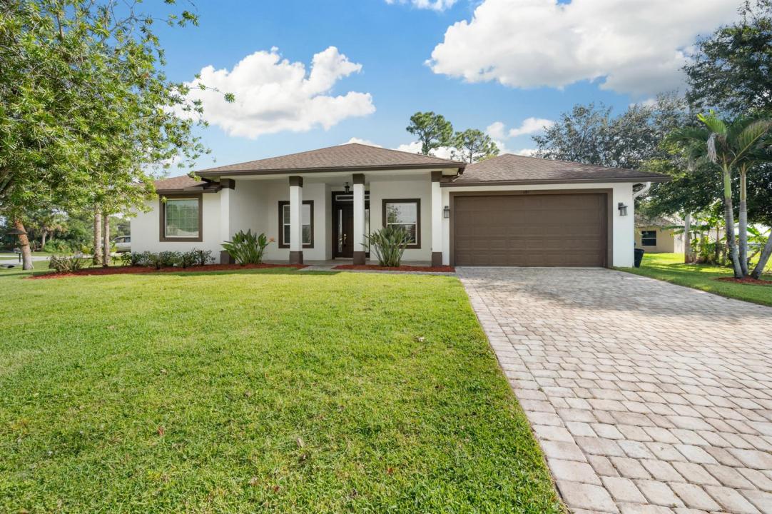 1949 SW LAWN Lane, Port St. Lucie, Floride 34953, États-Unis