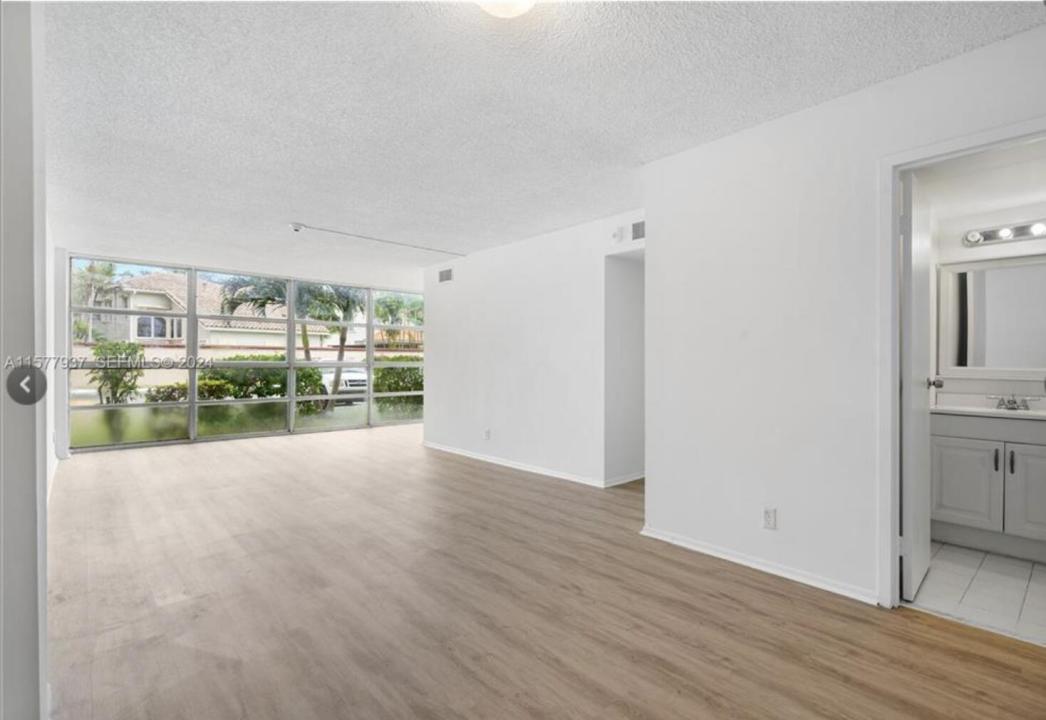 2001 ATLANTIC SHORES Boulevard 109, Hallandale Beach, Florida 33009, USA