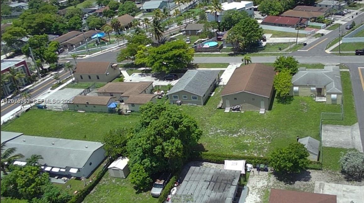 516 NW 4th Ave, Hallandale Beach, Florida 33009, USA