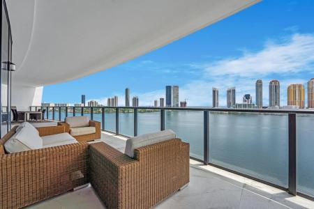 5000 ISLAND ESTATES Drive 805, Aventura, Florida 33160