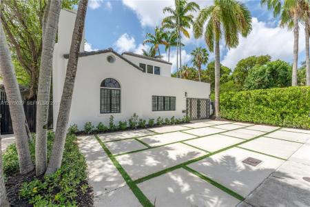1826 Fairhaven Pl, Miami, Florida 33133, USA
