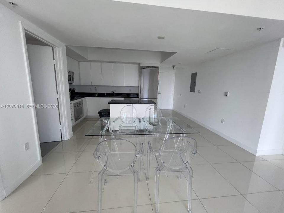 92 SW 3rd St 3504, Miami, Florida 33130, USA