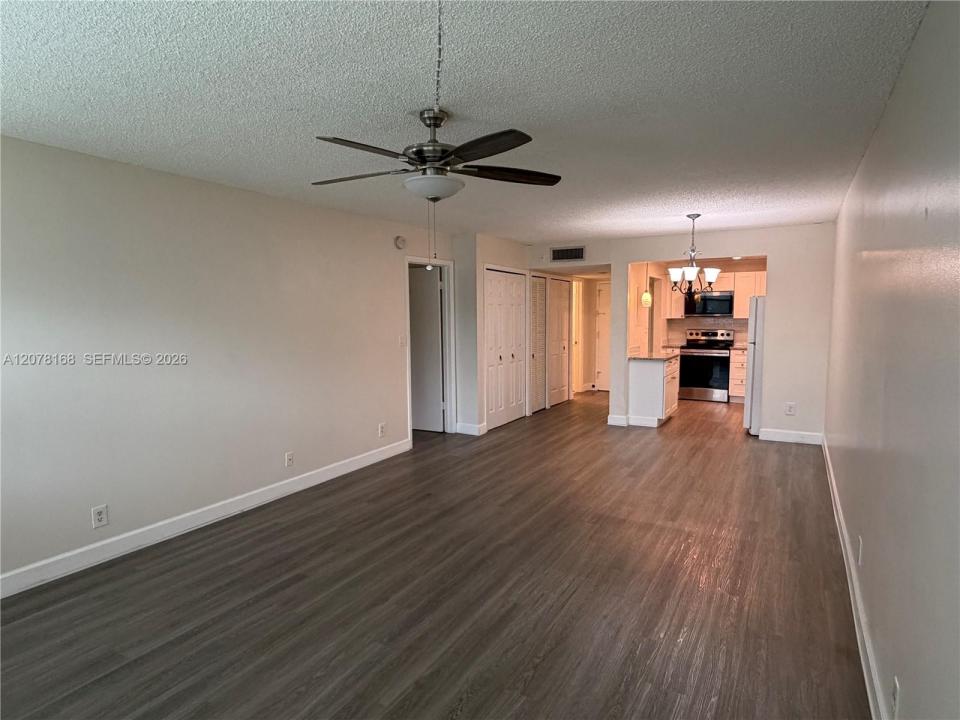 301 Racquet Club Rd 210, Weston, Floride 33326, États-Unis