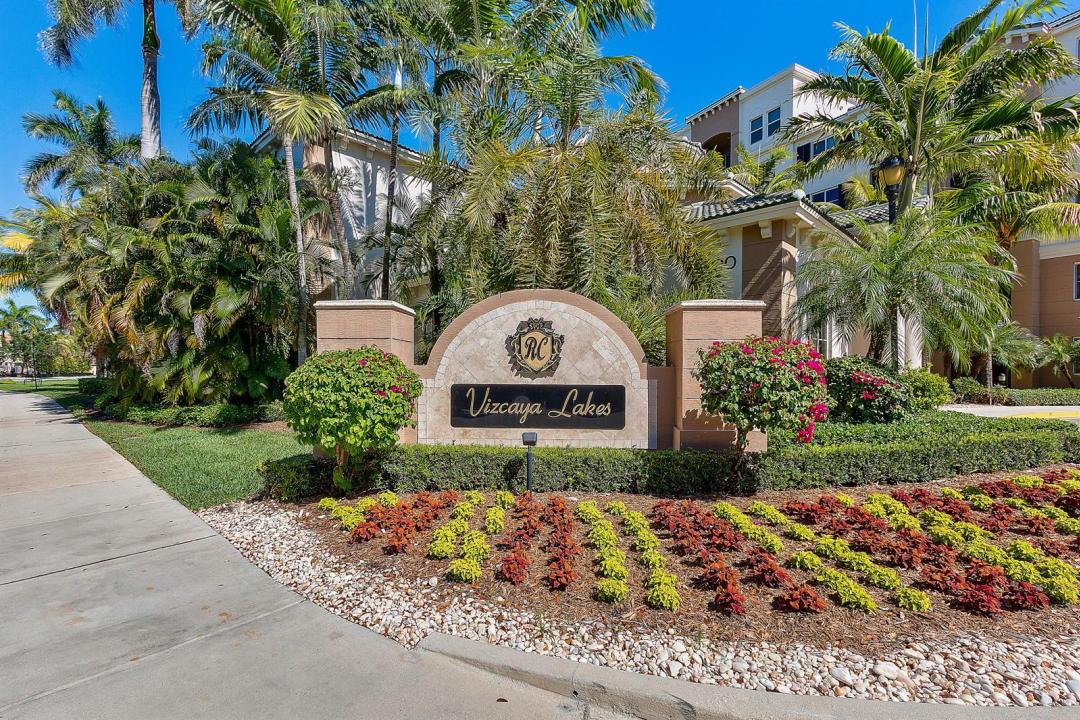 1660 Renaissance Commons Boulevard 2421, Boynton Beach, Florida 33426, USA