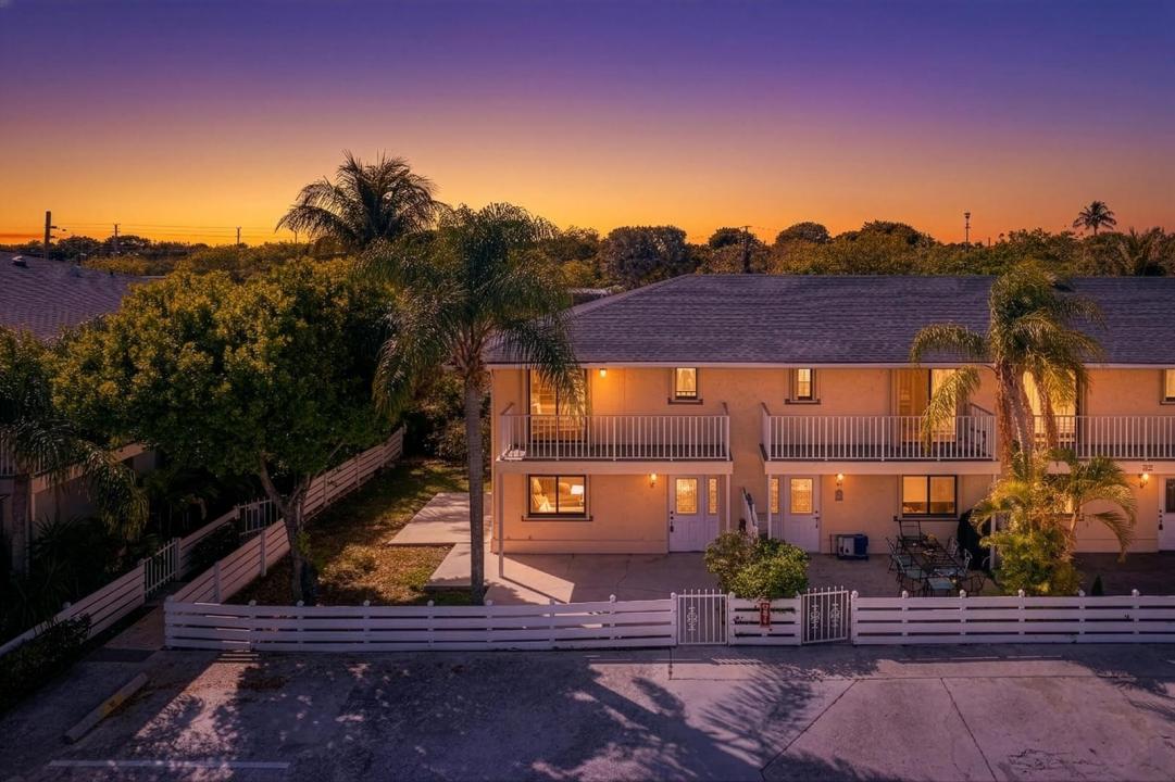324 W Pine Street 11, Lantana, Floride 33462, États-Unis