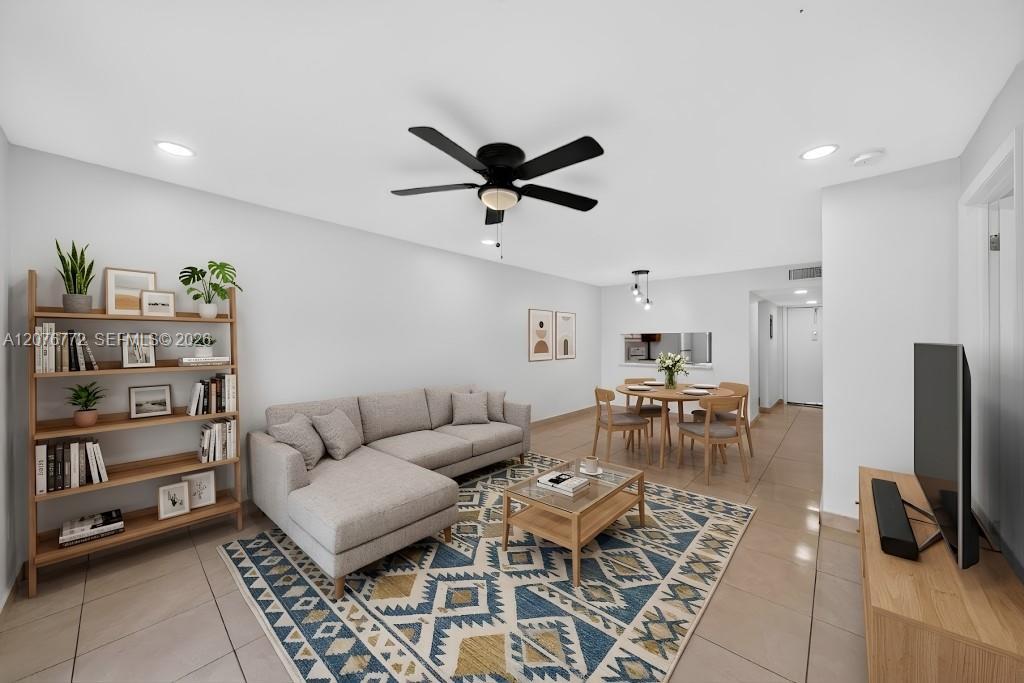 7670 SW 152nd Ave 1-207, Miami, Floride 33193, États-Unis