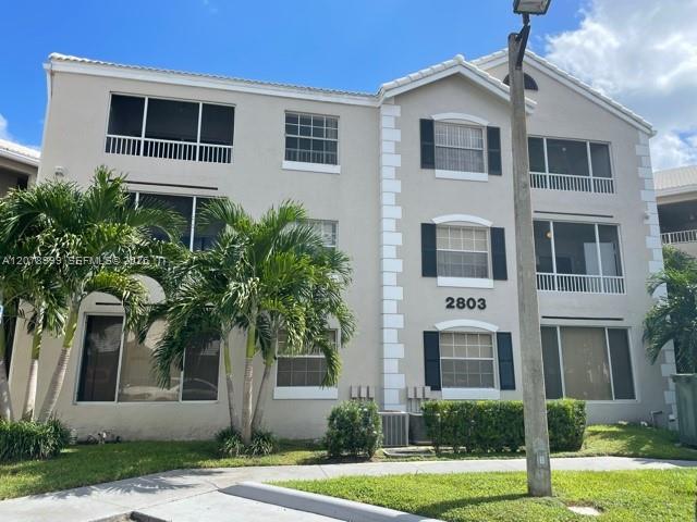 2851 N Oakland Forest Dr 102, Oakland Park, Floride 33309, États-Unis