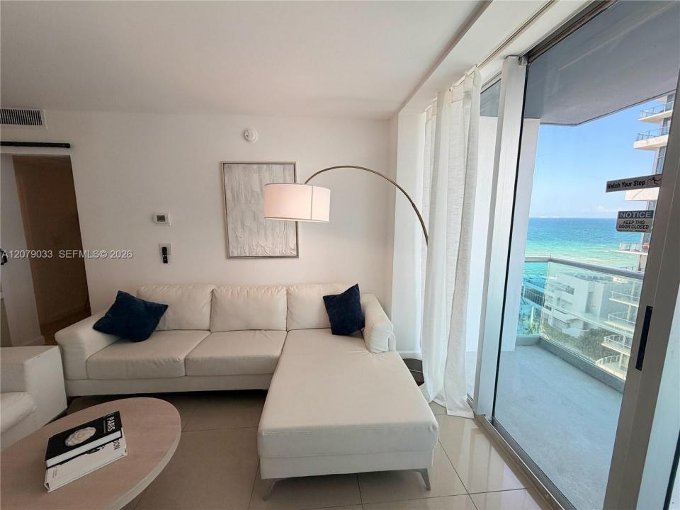 4001 S Ocean Dr 11J, Hollywood, Florida 33019, Amerika Birleşik Devletleri