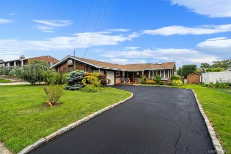 35 Fleets Point Drive, West Babylon, New York 11704, États-Unis