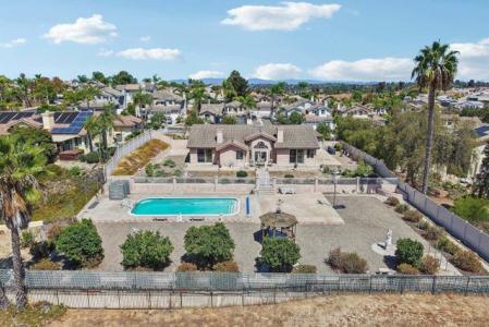 Cantara Lane, Vista, California 92081, Stati Uniti