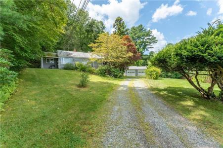 883 River Road, Groton, Connecticut 06355, USA