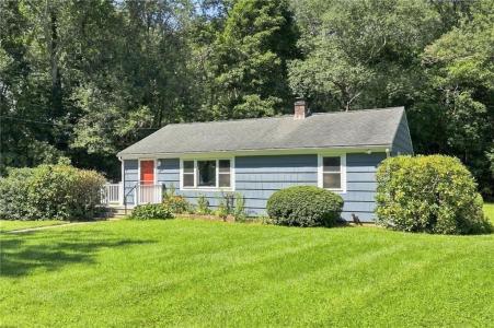42 Sherman Avenue, South Kingstown, Rhode Island 02892, USA